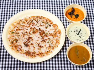 ONION UTHAPPAM
