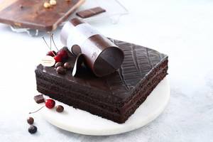 Chocolate Delight Open Face Cake 1.5kg