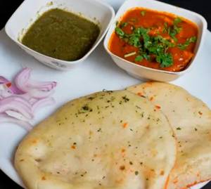 Kulcha (2 Pcs) + Curry