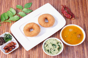 Vada (2 Pcs)