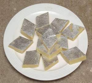 Kaju Burfi (500 Gms)