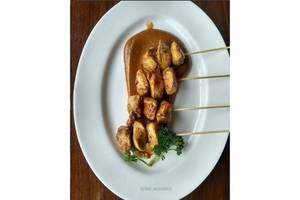 Satays Of Chicken [4 pcs]