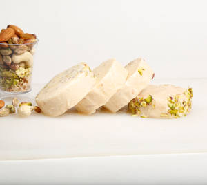 Thandai Dry fruit Kulfi Roll