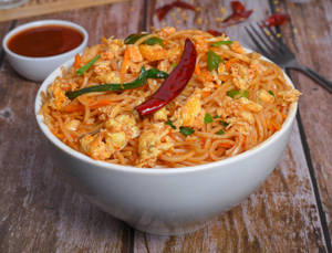 Egg Schezwan Noodles