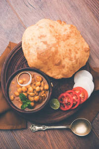 Chola Bhatura