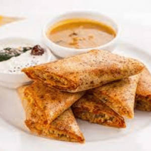 Paneer Spring Roll Dosa