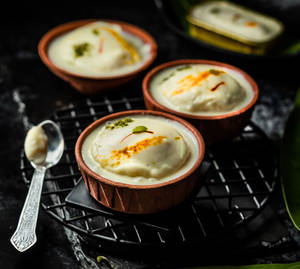 Malai Raj Bhog [ Per Pc ]