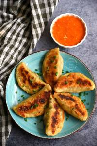 Corn And Cheese Fry Momos [5 Pieces]