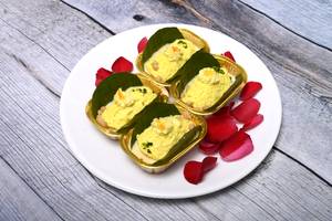 Kesariya Chena Roll (4 Pcs)