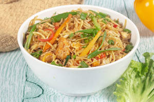 Chicken Schezwan Noodles