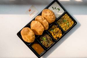 Poori Sabji ( 4pcs)
