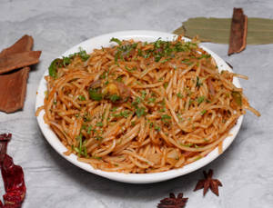 Veg Hakka Noodles