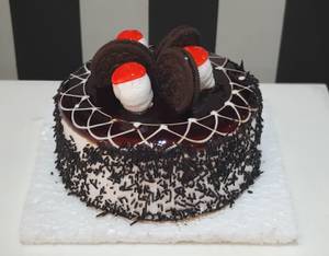 Eggless Oreo Chocolate Cake (500 Gms)
