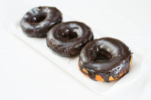 Chocolate Doughnut ( 3 Pcs )