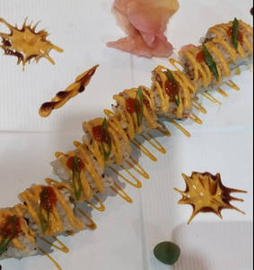 Crispy Onion Carrot Tempura Uramaki