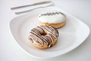 Milky Crunch Donut