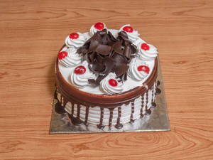 Eclairs Black Forest Cake (1.5 Lb)