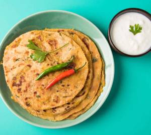 Aloo Pyaaz Paratha