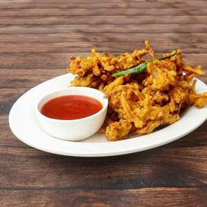 Onion Pakoda (8 Pcs)