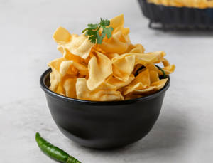 Besan Papdi [200 G]