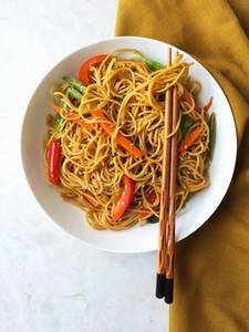 Chilly Garlic Mixed Noodles