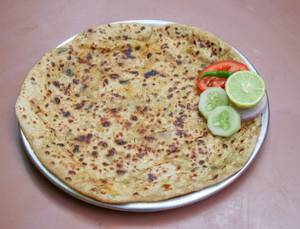 Aloo Pyaaz Parantha