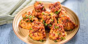 Veg Chilli Momos (6 Pcs)