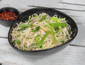 Veg Hakka Noodles