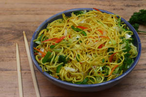 Veg Hakka Style Noodles