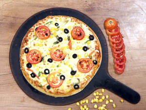 Cheese Burst Pizza (served With Extra Sauce , Oregano And Chilliflakes) 