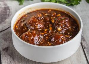 Veg Manchurian Semi Dry  [ 8 Pcs ]