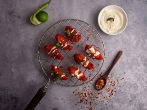 Chicken Tandoori Peri Peri Cheese Momos [6 pcs]