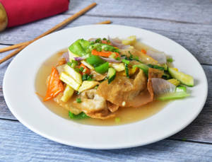 Stewed Vegetable with Wontons