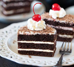 Eggless Black Forest (1 Pc)