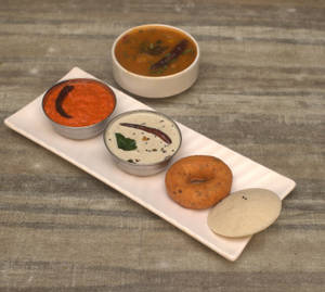IDLY + VADA (1 PCS EACH)