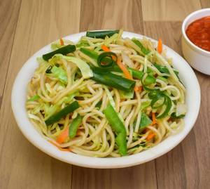Veg Hakka Noodles