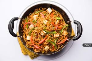 Schezwan Paneer Noodles