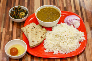 Mini Punjabi Thali (1curry + 1sabji + 3roti Or Rice)