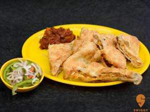 Chicken Mughlai  Paratha