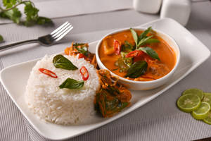 Bangkok Delight Chicken In Red Curry