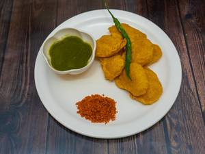 Mumbaiya Batata Bhajiya Plate