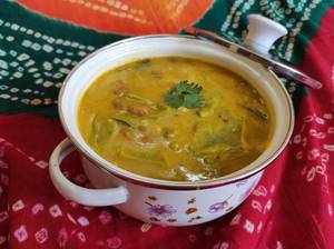 Gujarati Spinach (Paalak) Mixed Dhokli