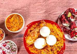Chicken Bucket Biriyani 4 -5 Persons