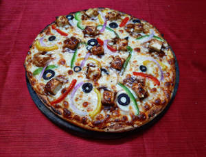 Regular Barbeque Cottage Cheese Pizza