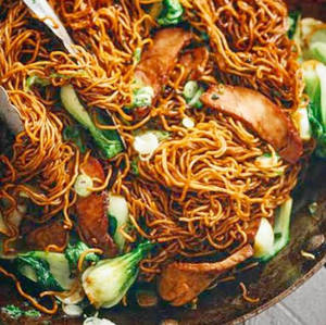 Roast Pork Or Mixed Pan Fried Noodles (Noodles N Gravy Packed Seperately)