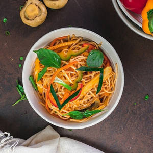 Ba Mee (thai Styled Noodles Veg)