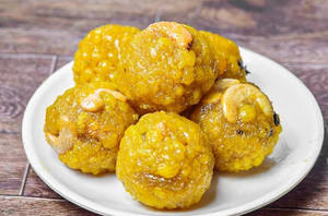 Boondi Laddu