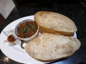 Chola Bhatura (desi Ghee)