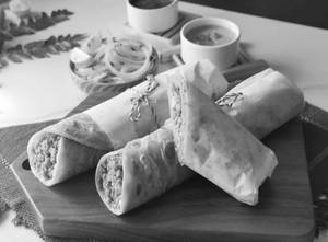 Soya Keema Rumali  Roll