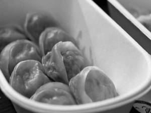 Butter Chicken Momos